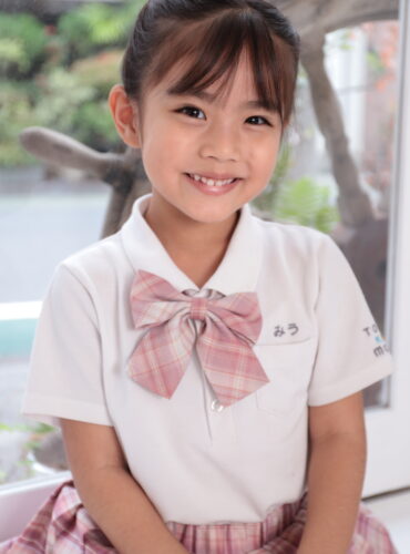 平良みう_上半身